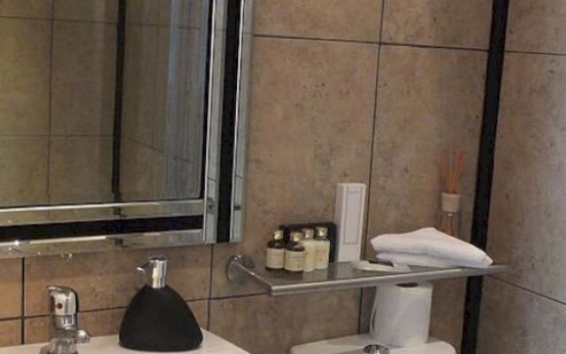 Jessamine House Hotel