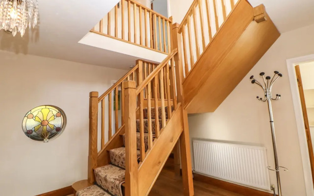 Lower Lane House