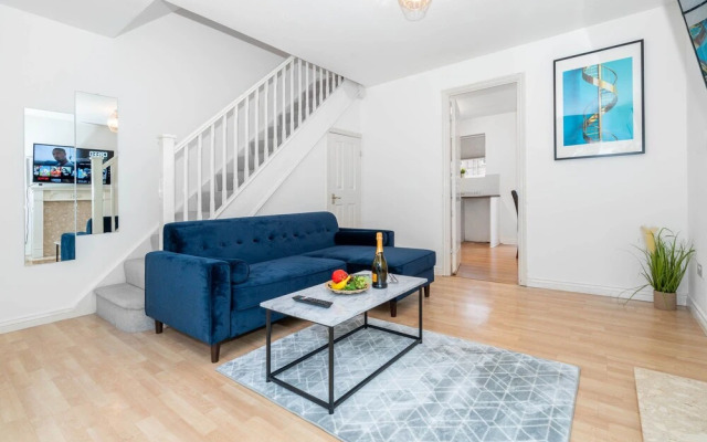 Superb Two Bedroom Duplex With Garden and Parking