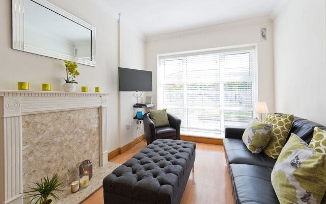 Sweet Inn - ContemporaryCharlotteQuay II