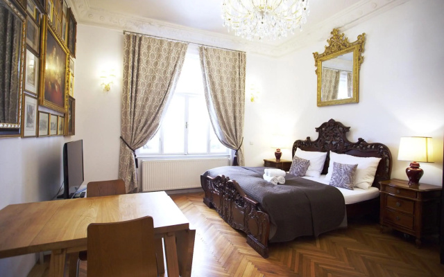 7th Heaven Vienna Center Apartments