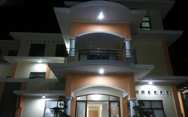 RedDoorz Syariah @ Jalan Simpang Gajayana
