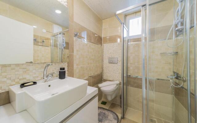Excellent Flat Close To Kaleici In Muratpasa