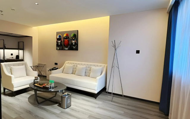 Shenzhen Lido Hotel