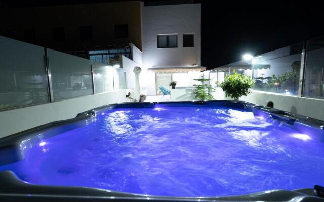 Tita Suite