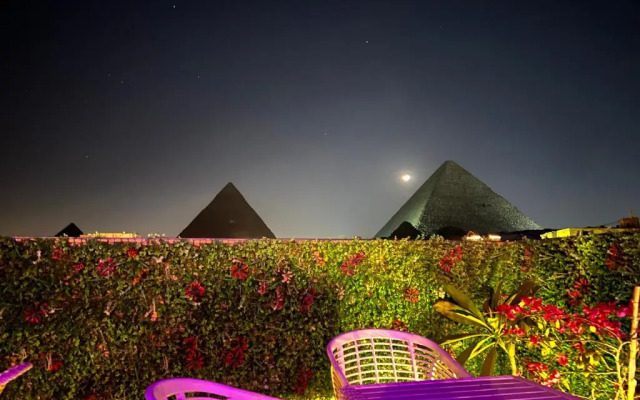 Pyramids Top Inn