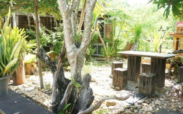 Garden House Resort