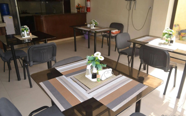 Luxor One Traveler's Inn Gensan