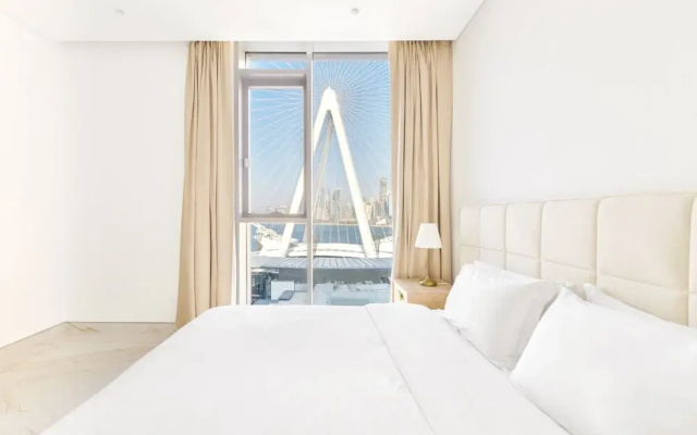 Luxury Beachfront 2BR w Stunning SeaView