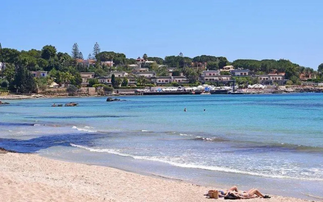 Gianni - One Bedroom