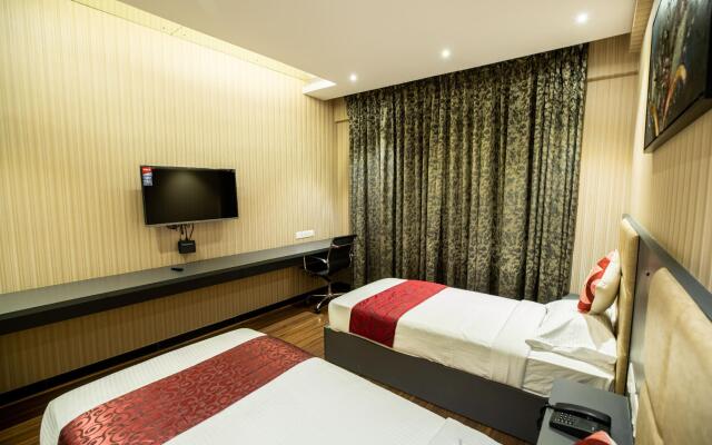 Grand Seasons -The Business Hotel