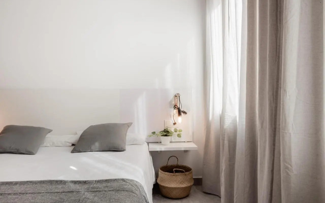 Apartamentos FV Flats Valencia - Mestalla 5