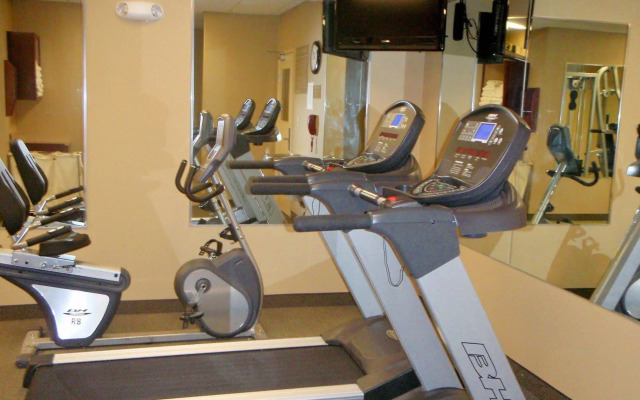 Candlewood Suites Airport by IHG