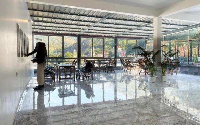 Hotel Manikut