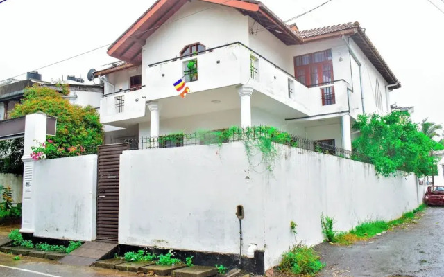 Rooftop Garden - 3 Bedrooms - Parking - 10minbeach