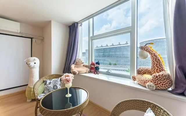 Shanghai Hills & Freshly Home Loft Retreat near NECC