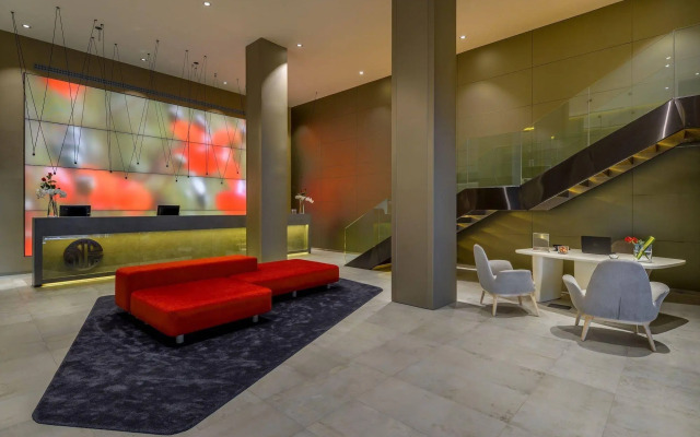 NH Collection Madrid Colón