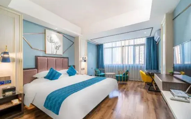 Hemey Hotel (Guigang Wanda Plaza)