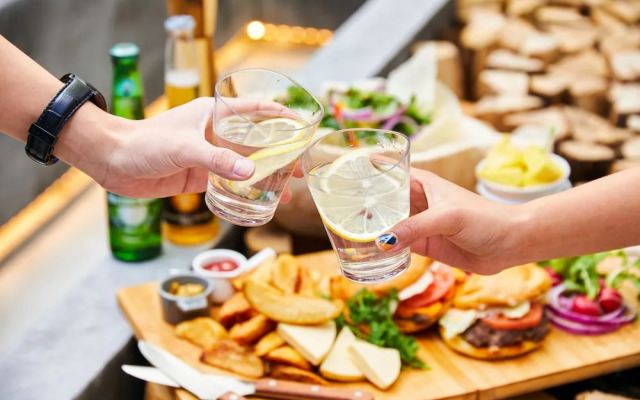 Mizuka Nakasu 7 Unmanned Hotel