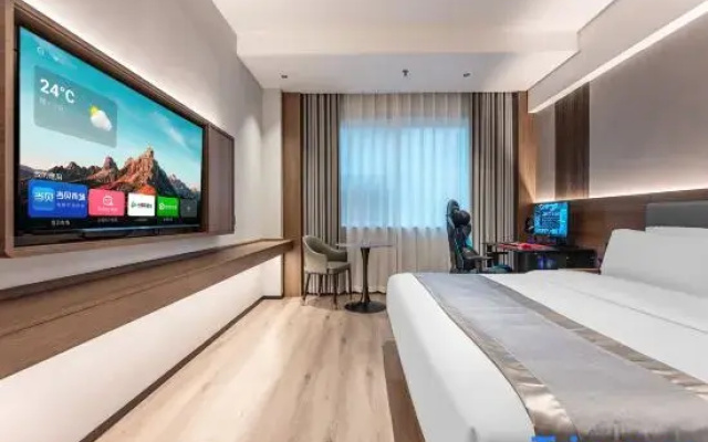 Topology E-sports Homestay (Longzhou South Road Branch)