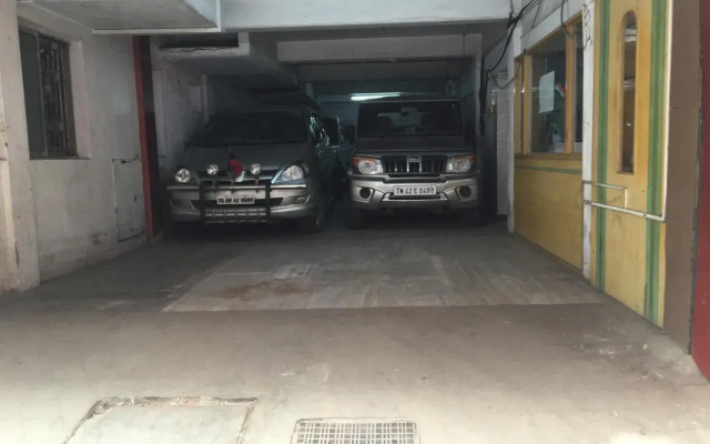 New Victory Mansion & Lodging by OYO Rooms
