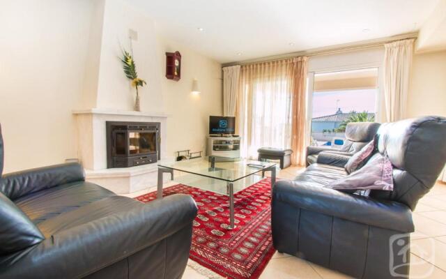 Abahana Villas Baladrar