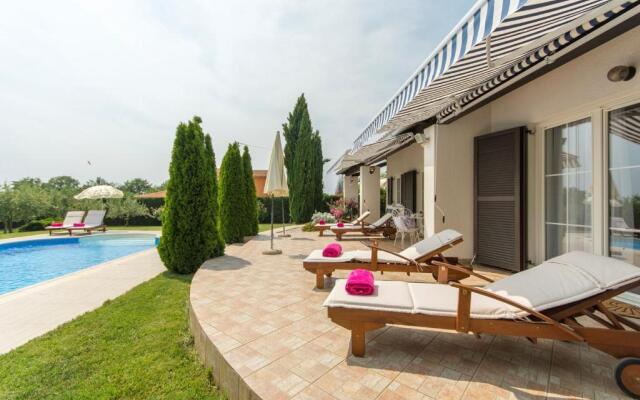 Villa Rosa