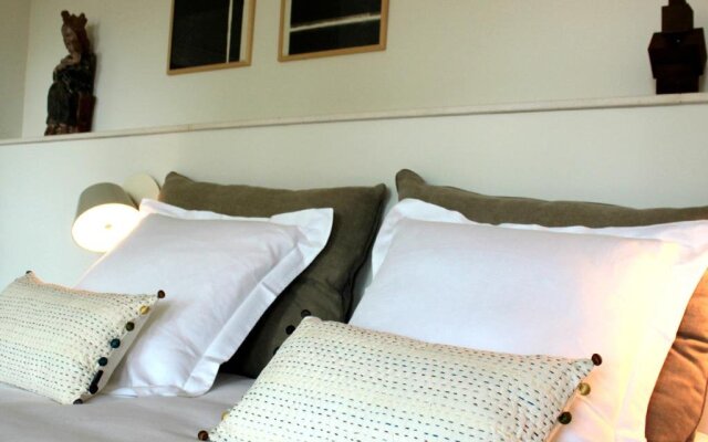 B&B Alphabet - Luxury Guesthouse and Art Gallery