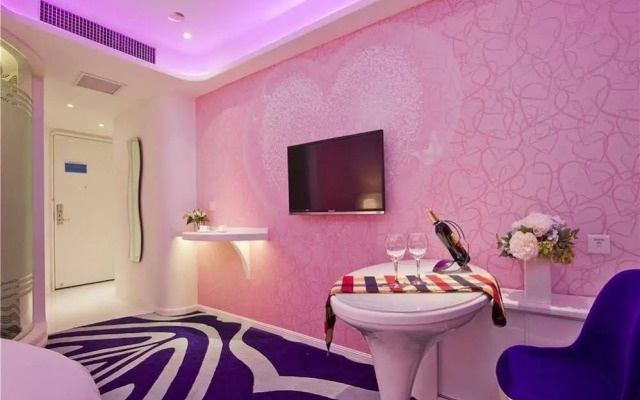 Lanmei Theme Hotel