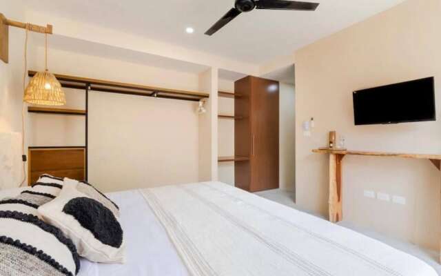 Beautiful Apartment In La Veleta