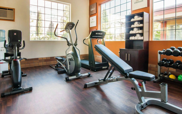 Comfort Suites Salem