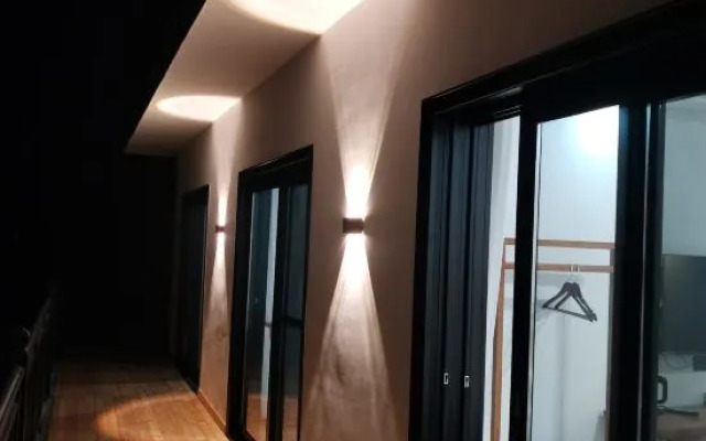 Jiuhuashan Muqinju Guesthouse