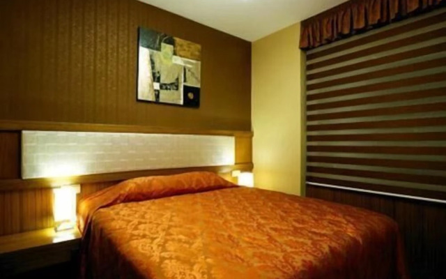 Jaleriz Hotel