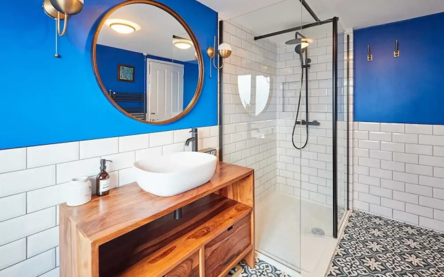 Host Stay By The Sea