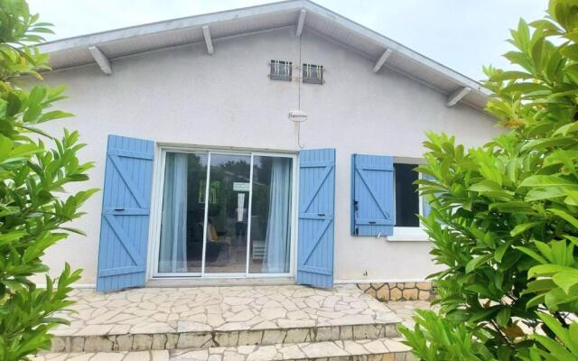 House 90 M With Pool And Garden