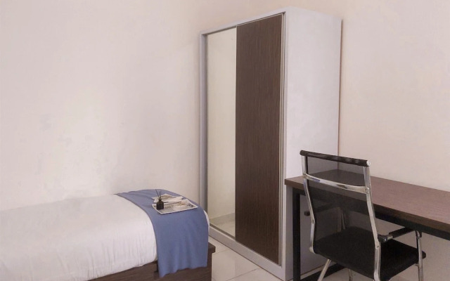 Cozy and Homey Studio (No Kitchen) at Apartment Aeropolis Residence