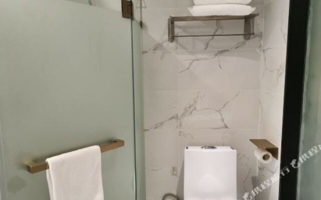 7 Days Inn (Guangzhou Jingxi Nanfang Hospital Tonghe Metro Station)
