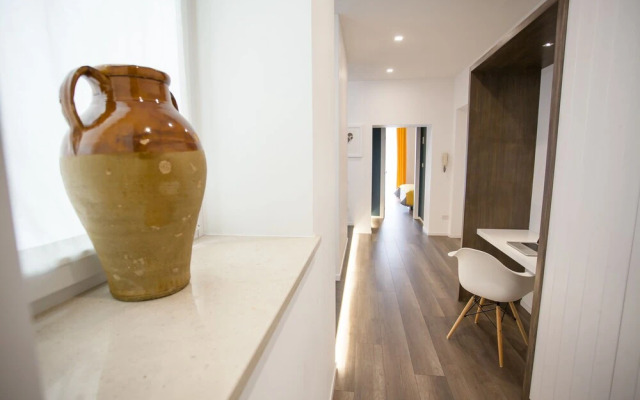 Dimora Mefite Self Check-in