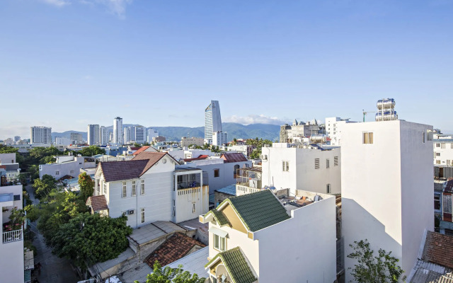 Sandy Apartment - Walk to the beach