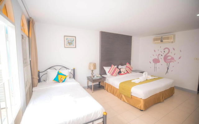 Patong Sino House