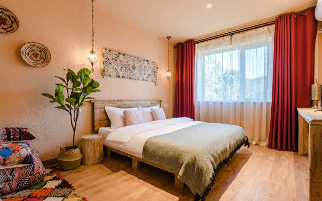 Floral Hotel · Weihai Haya Swimming Pool Garden hotel