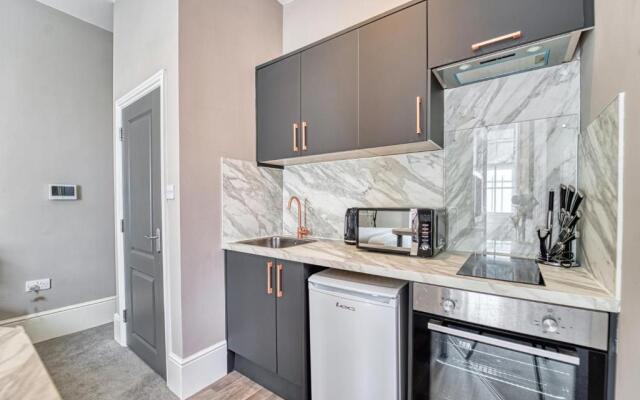 Stylish Worcester Studio Apartment
