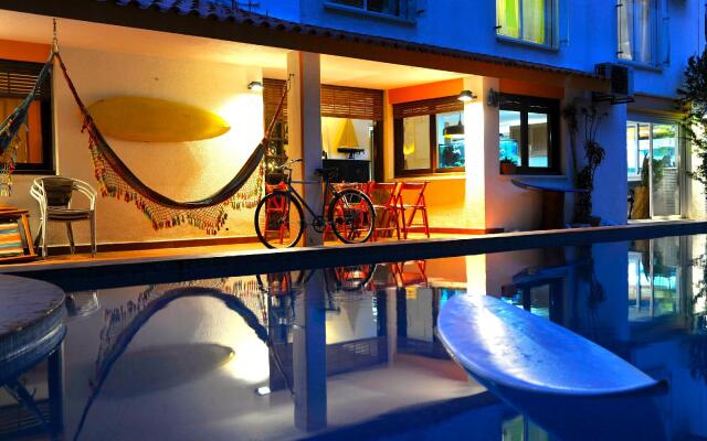 Carcavelos Surf House