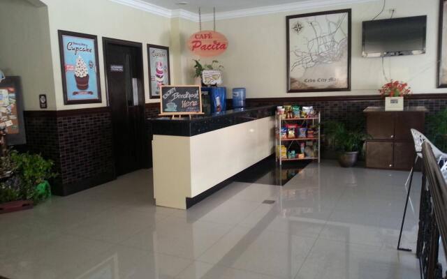 Crown Port View Hotel