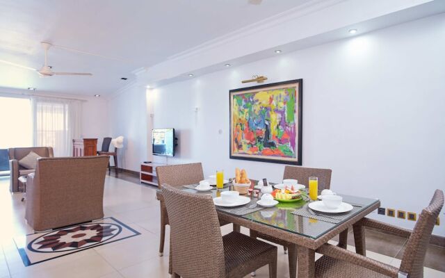 BurNas Beach & Apartments