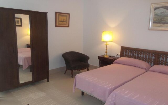 New Andalusian House 31 Free Private Parking