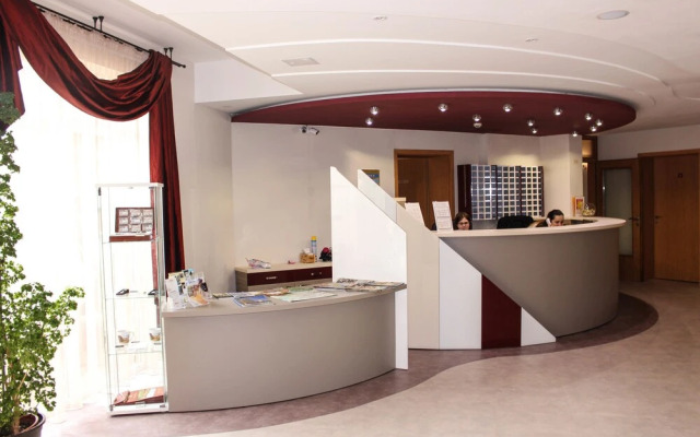 Granada Konferencia Wellness Sport Hotel