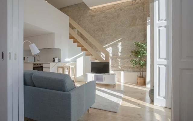 Liiiving In Porto Terrace & Sunny Apartment