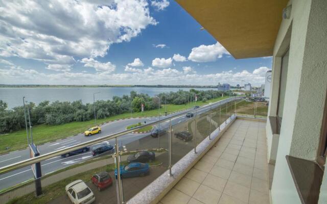 Summerland Sea View Apartment