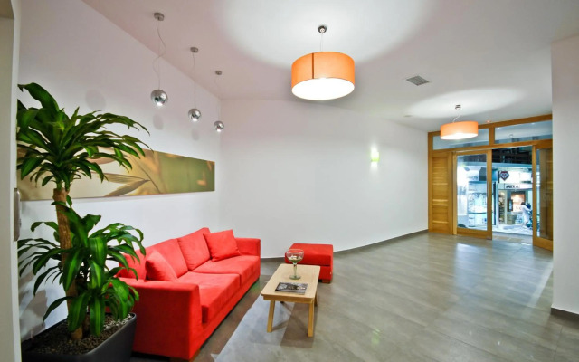 Xenia Hotel